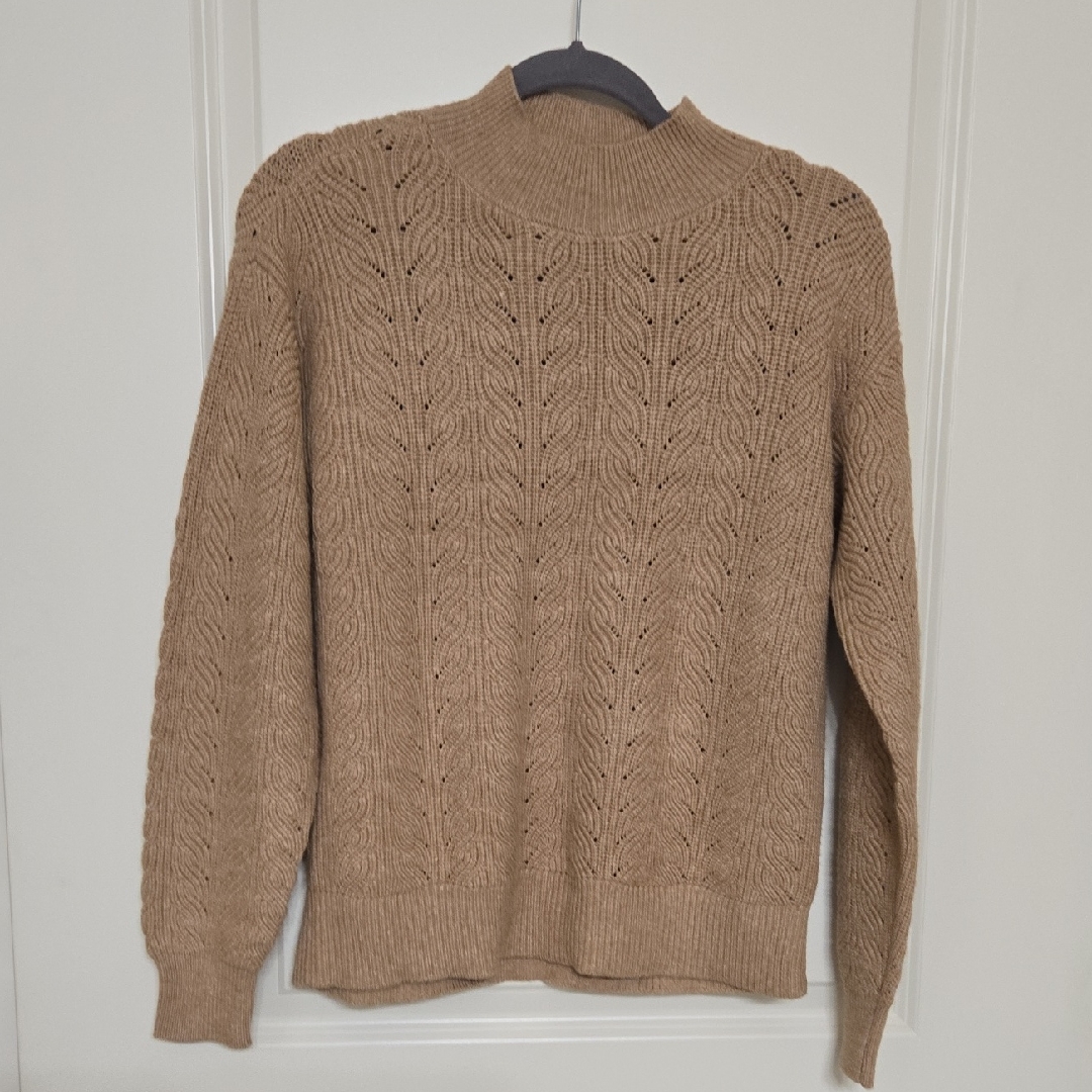 Cyrus Women's Turtleneck Sweater In Tan